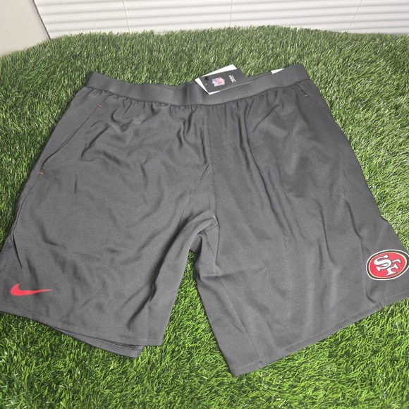 NFL San Francisco 49ers Nike Men's 2XL Dri-Fit Shorts Black Standard Fit New - Picture 1 of 6